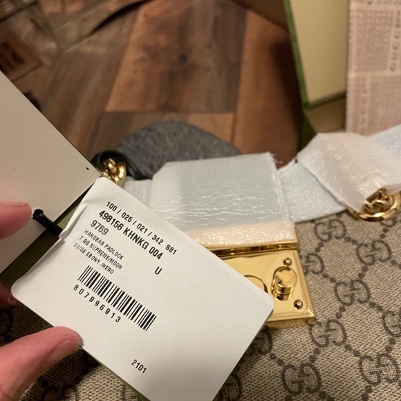 SOLD Gucci Padlock small GG shoulder bag - Picture 5 of 5